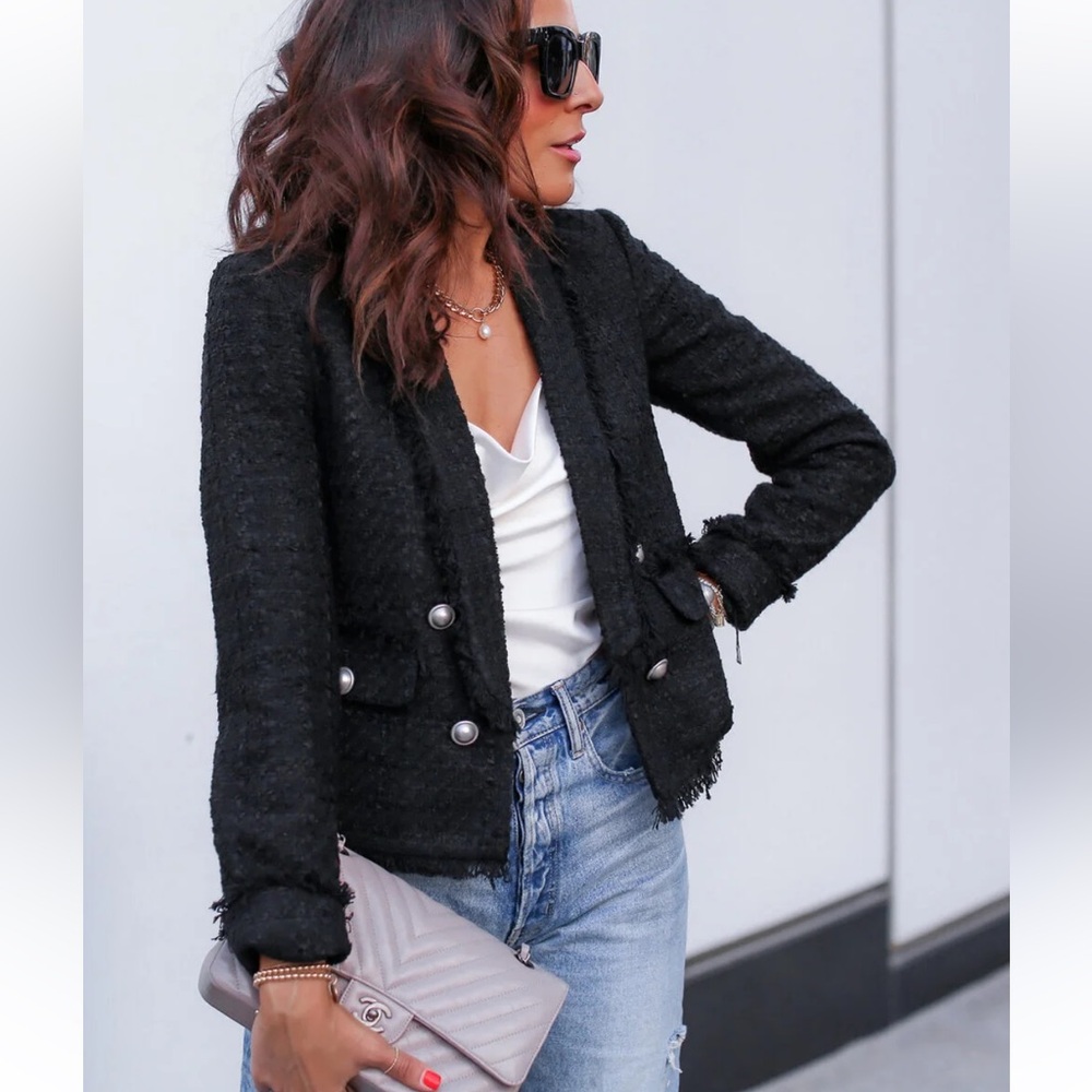 EXPRESS BUTTON FRONT BOUCLE BLACK BLAZER